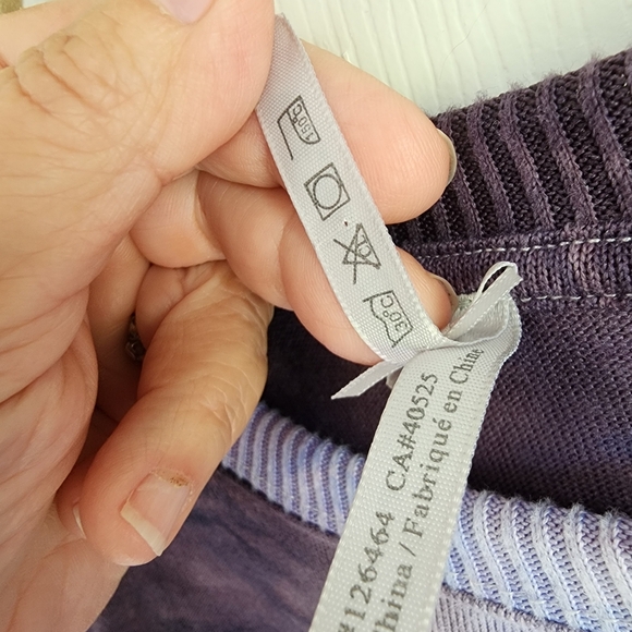 NWT Purple and White Cropped Tie-Dye Sweatshirt Sz Large - Picture 6 of 7